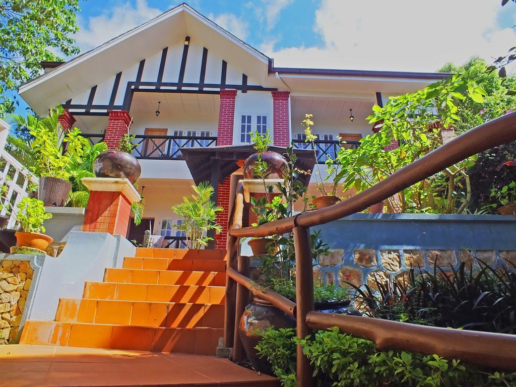 Royal Kalaw Hills Resort Eksteriør billede